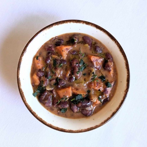 Black beans estofados con boniato