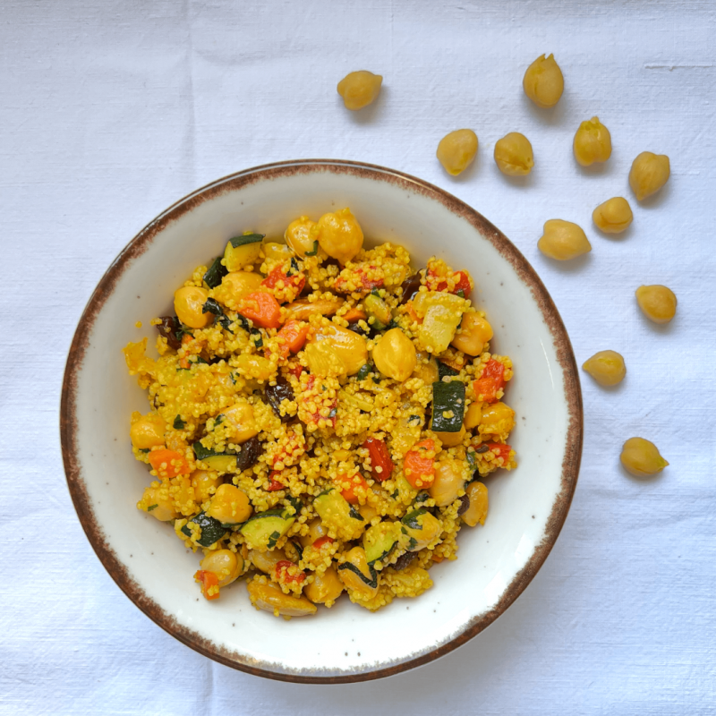 Cous Cous de Mijo con Garbanzos | Vegano y Plato Harvard