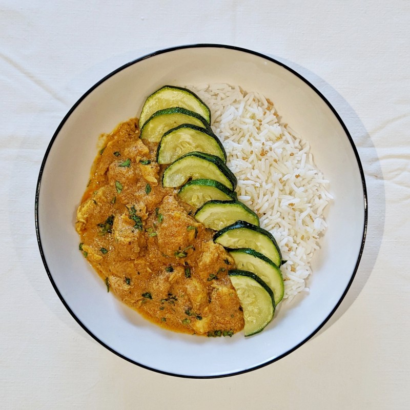 Tofu en Salsa Korma con Calabacín y Arroz | Vegano