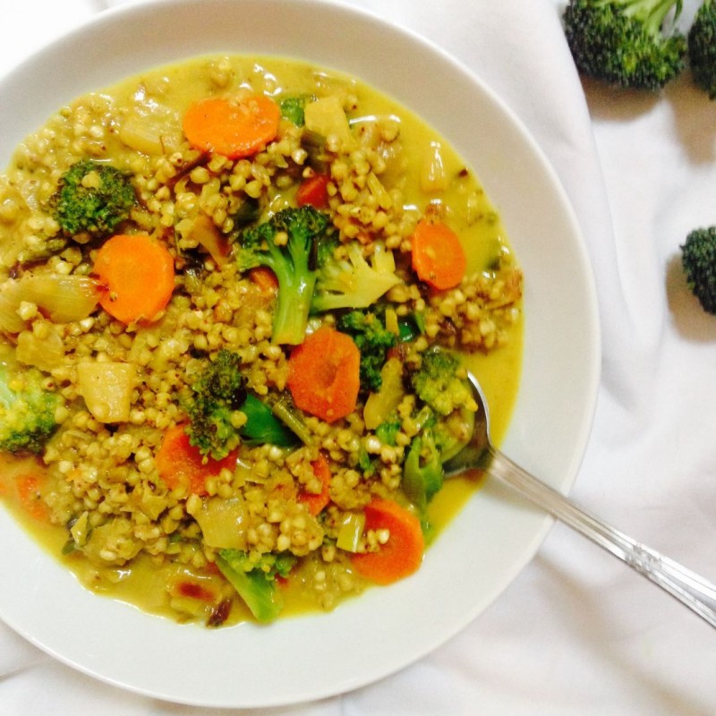 Curry de sarraceno con verduras al jengibre