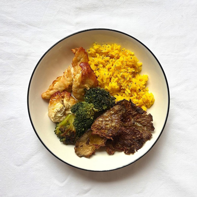 Pollo con Setas Ostra y Arroz a la Cúrcuma | Harvard y Bajo en FODMAP